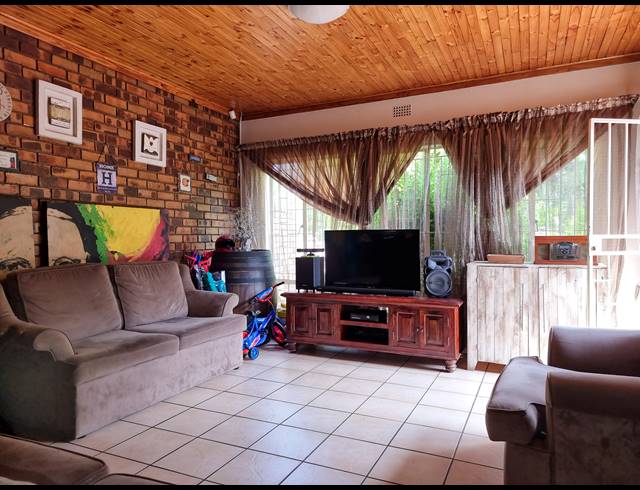 3 BEDROOM CLUSTER RENTED IN RANDHART